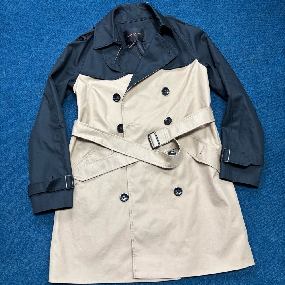 COACH DOUBLE BREASTED TRENCH COAT SIZE SMALL WOMAN